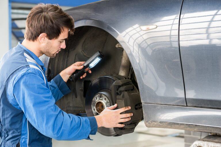 How to tell if your brakes' pads and discs need replacing
